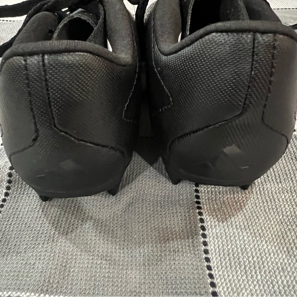 Adidas Predator Accuracy .4 SZ 10.5K - Picture 4 of 6